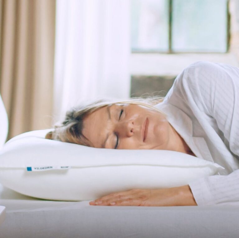 Non-Woven Pillow